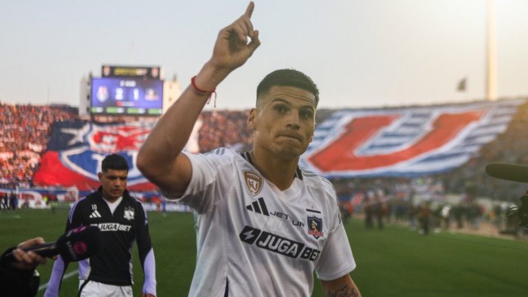 Podría ser sancionado: El obsceno gesto de Lucas Cepeda a la hinchada de la U