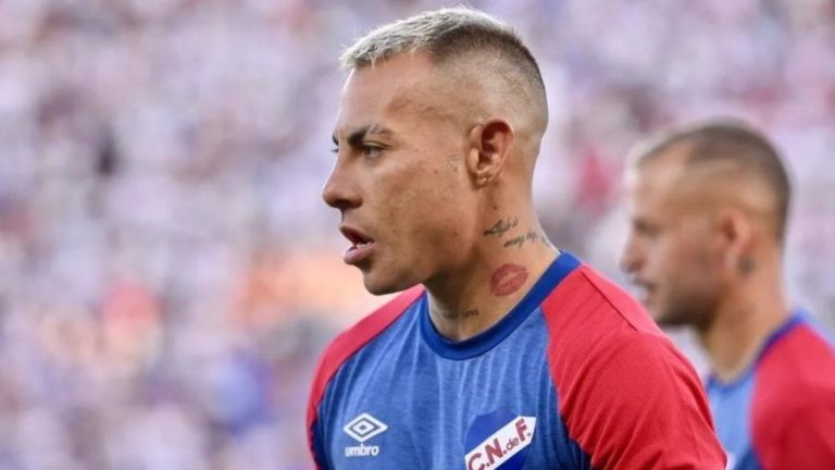 Eduardo Vargas alza la voz y responde a supuesta oferta de la U: “Qué manera de inventar”