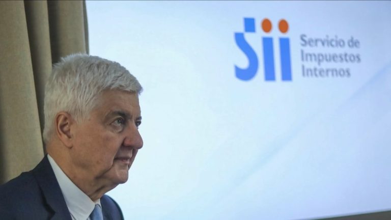 Gobierno solicitó renuncia de Javier Etcheberry al SII tras polémica por contribuciones impagas