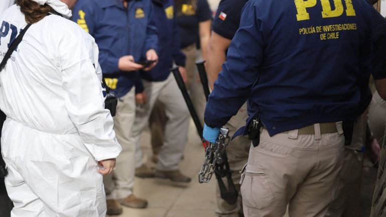 Reportan hallazgo de cadáver momificado al interior de vivienda en La Reina