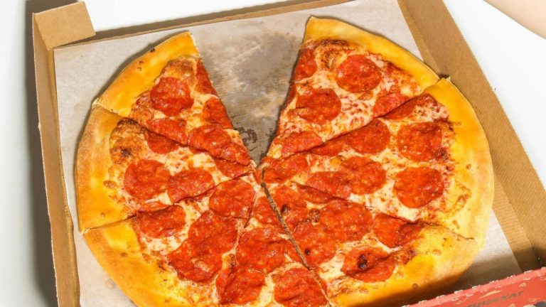 Día de la Pizza: Conoce acá las mejores promociones y ofertas que no te puedes perder este jueves
