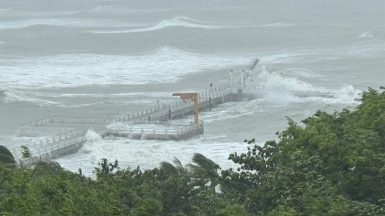 FOTOS | Terremoto en Rusia: Reportan tsunami con olas de hasta 4 metros en las costas de ese país