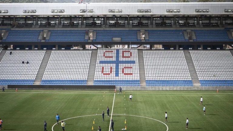 Universidad Católica oficializa que partido ante Ñublense no se disputará en el Claro Arena