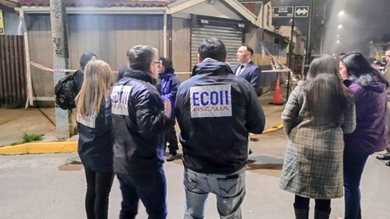 Menor de 16 años fue asesinado en Coronel: Habría sido atacado a distancia por un motociclista