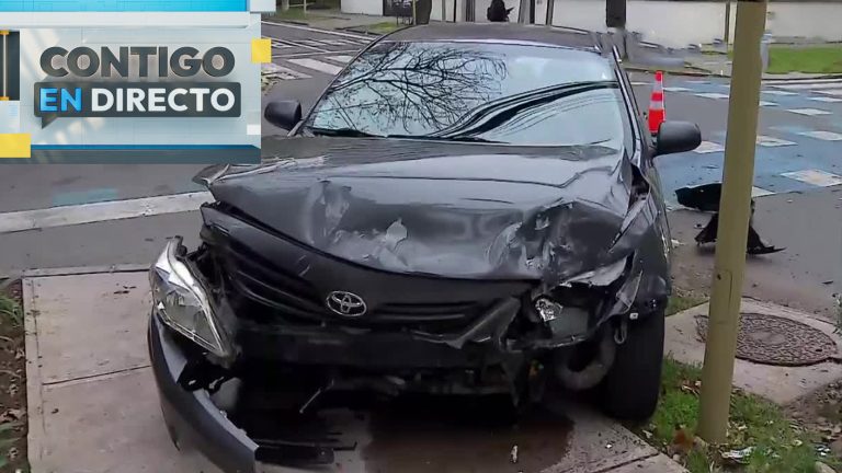 Impactante colisión entre vehículos en Las Condes: Conductor ignoró disco pare