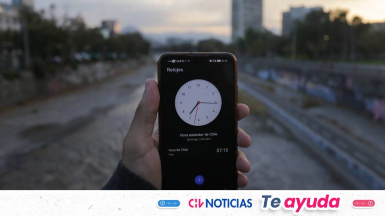 Cambio de hora en Chile: Revisa cuándo debes adelantar tu reloj al horario de verano