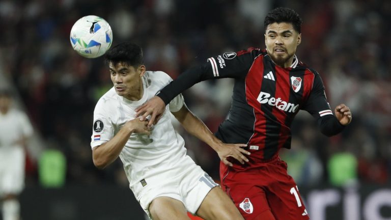 Revive las reacciones al empate de Libertad ante River por la Copa Libertadores