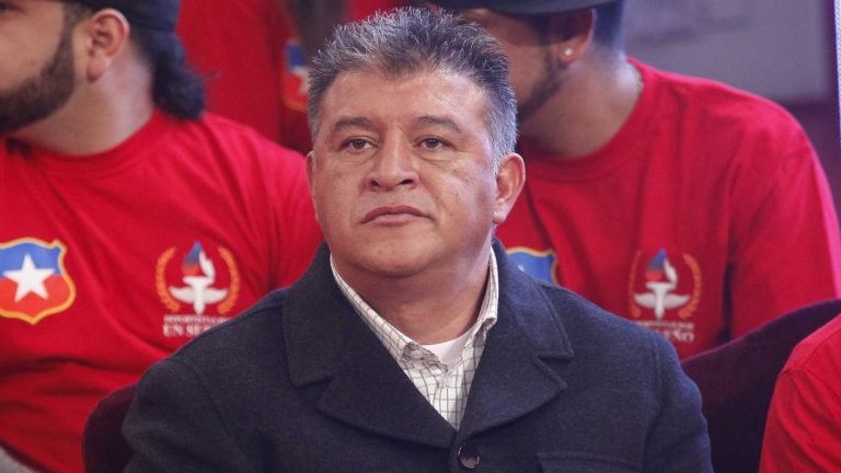 ¿Sonó el teléfono? Claudio Borghi responde a especulaciones de posible retorno a Colo Colo