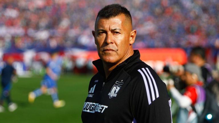 Sorpresa en Colo Colo: La inesperada dupla técnica que reemplazará a Jorge Almirón