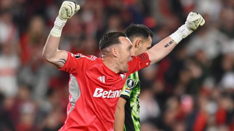 Revive las reacciones a la clasificación de River ante Libertad por la Copa Libertadores