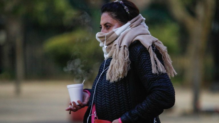 Se viene el frío: Emiten ALERTA por heladas de hasta -8°C para este sábado en zona centro