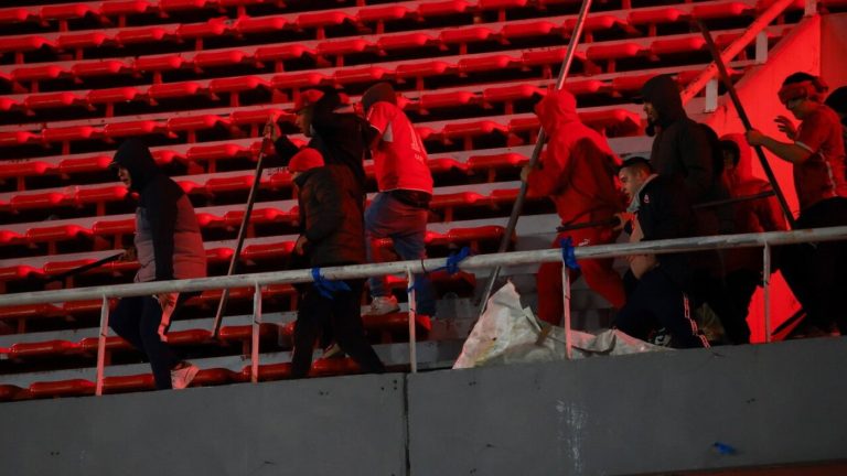 Independiente identifica a 25 agresores de hinchas de la U: Club anuncia duras sanciones