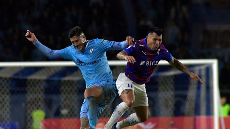 Iquique empata en la agonía y Universidad Católica pierde la chance de acechar a los escoltas