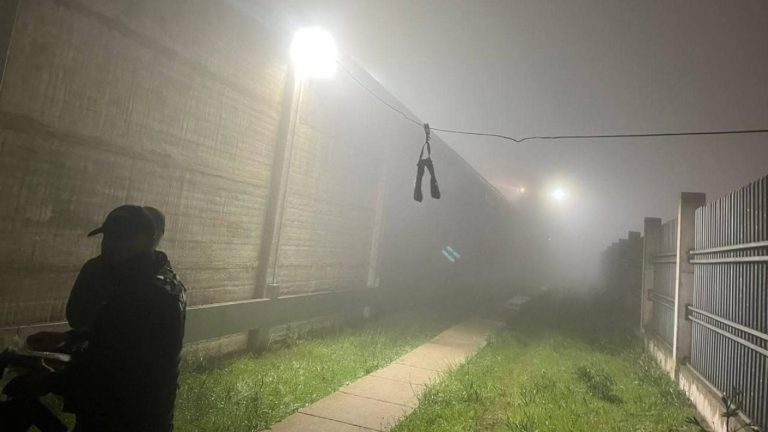 Tipo canopy : Así se fugaron los tres peligrosos reos desde la Cárcel de Valparaíso