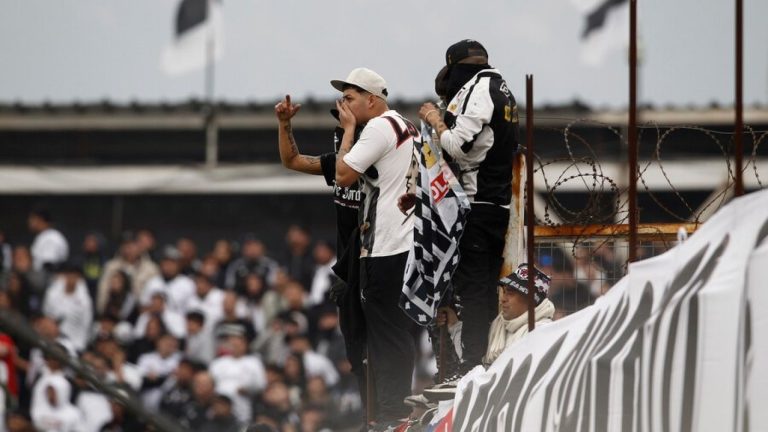 Tragedia en el Monumental: Hincha de Colo Colo murió en el estadio durante el Superclásico