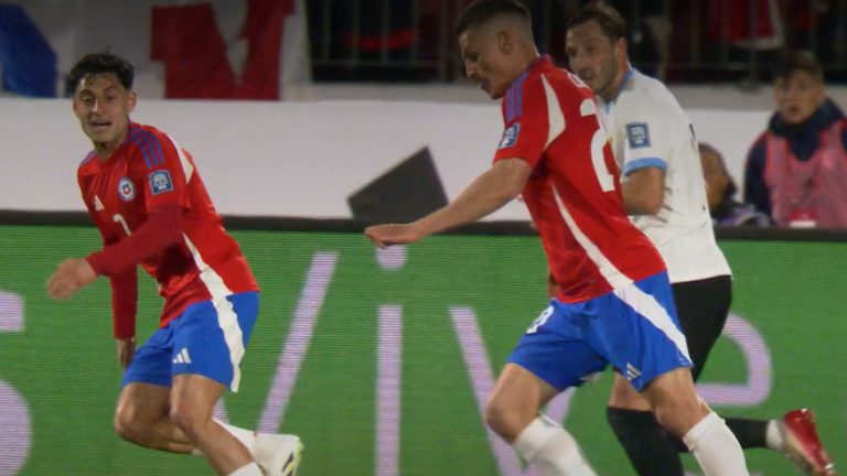 ¡Era un golazo! Lucas Cepeda se lució con un lujo y estuvo muy cerca de anotar el primero ante Uruguay