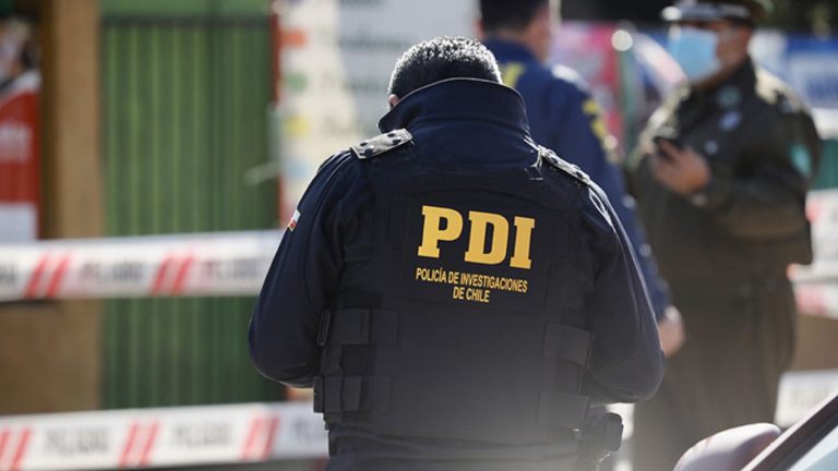 Dos de los chilenos detenidos por robo a Pampita salieron del país con identidades falsas tras balear a un PDI