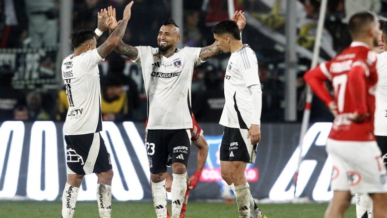 El “nuevo” Colo Colo de Fernando Ortiz goleó a Iquique y se prende en la lucha por copas internacionales