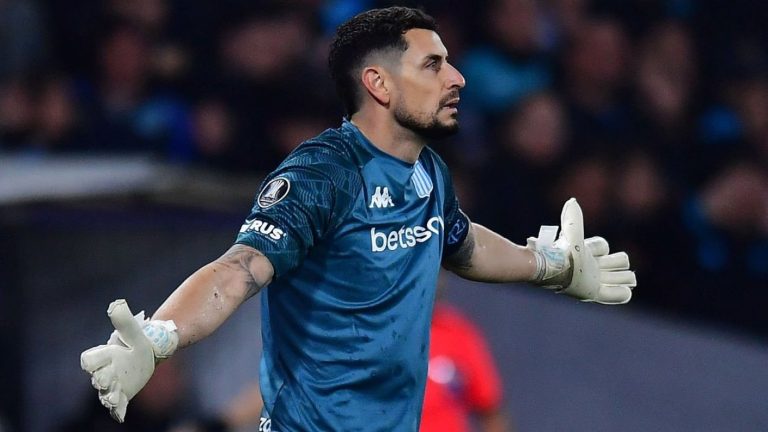 ¿Fin de ciclo? La tajante decisión que tomó Gabriel Arias en medio de críticas en Racing