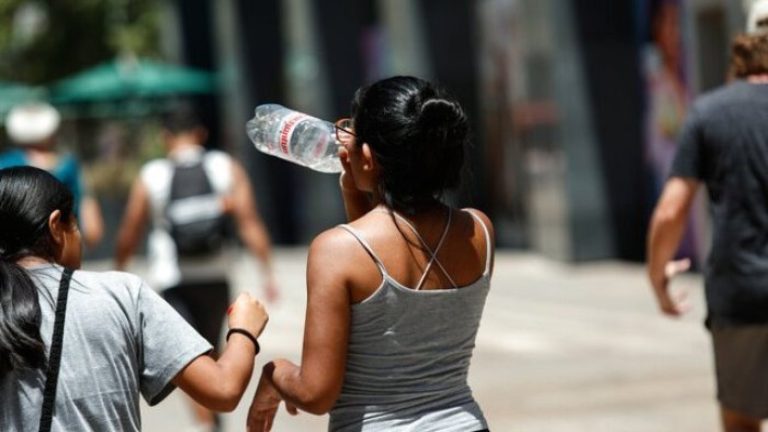 Hasta 35°C: Emiten aviso por altas temperaturas en dos regiones del país