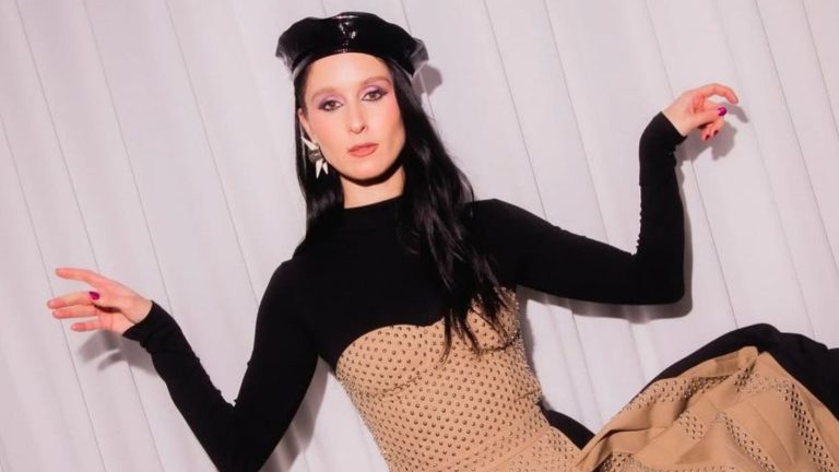 ¡Orgullo chileno! Francisca Valenzuela anunció que debutará en importante desfile en París