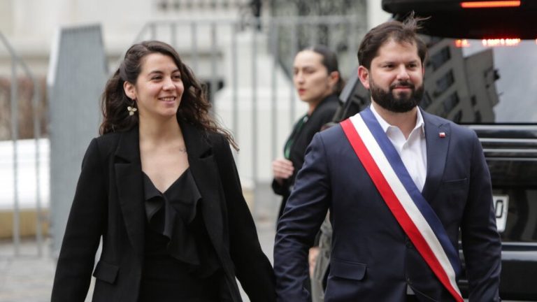 Mostró cuánto ha crecido: Pdte. Boric compartió fotos con su hija Violeta