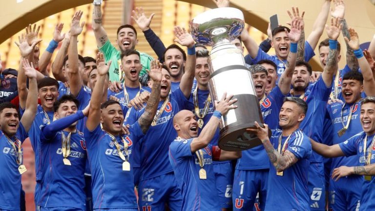 ¡Alegría azul! Universidad de Chile goleó a Colo Colo y es campeón de la Supercopa 2025