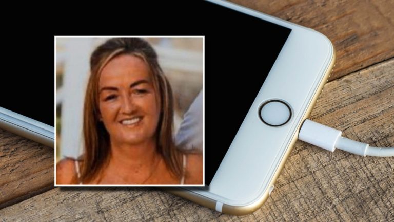 “Tragedia horrenda”: Madre de tres hijos murió electrocutada por usar su celular en la ducha