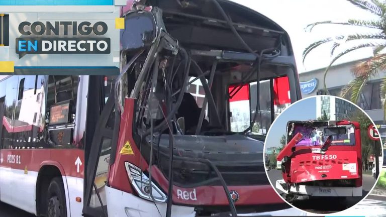 Violenta colisión entre dos buses RED en pleno Estación Central dejó a 9 lesionados