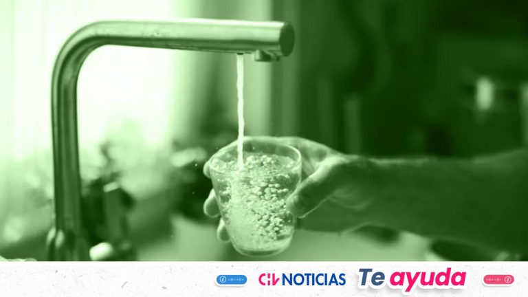 Para este miércoles y jueves: Aguas Andinas anuncia cortes en distintas zonas de Santiago