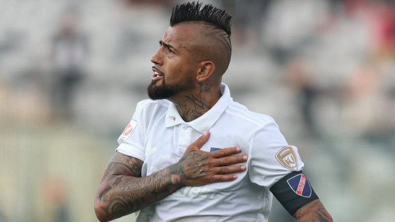 Colo Colo le llama la atención a Arturo Vidal por su incursión en la Kings League: “Tiene contrato”