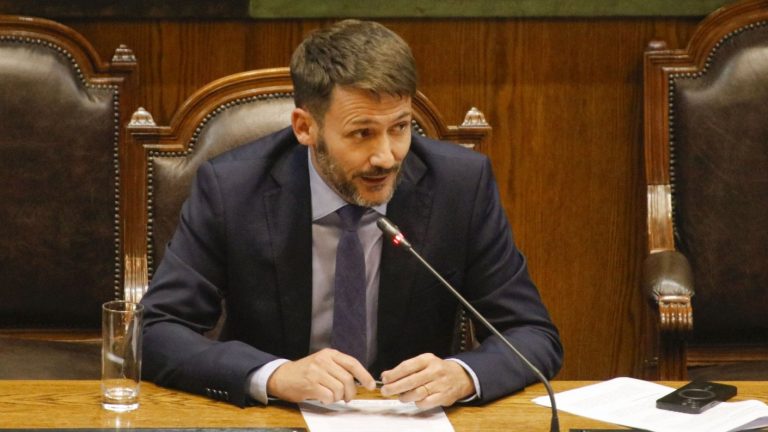 Candidatos presidenciales reaccionaron a renuncia de Diego Pardow tras error tarifario en cuentas de luz