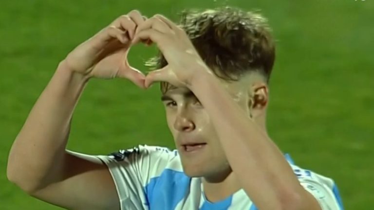 Un pie en la final: La sutil definición de Silvetti que puso en ventaja a Argentina ante Colombia