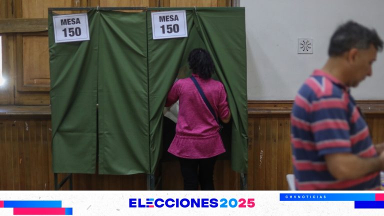 ¿Puedo cambiar mi domicilio electoral para votar en segunda vuelta de las Elecciones 2025? Esto dice el Servel