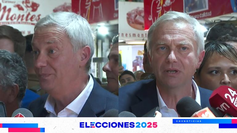 Captan tensa visita de José Antonio Kast a Franklin: Fue increpado y aplaudido por presentes