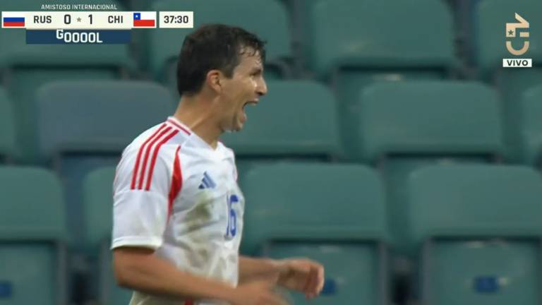 ¡Potencia física! Gonzalo Tapia aprovecha un error de Rusia y abre la cuenta para Chile