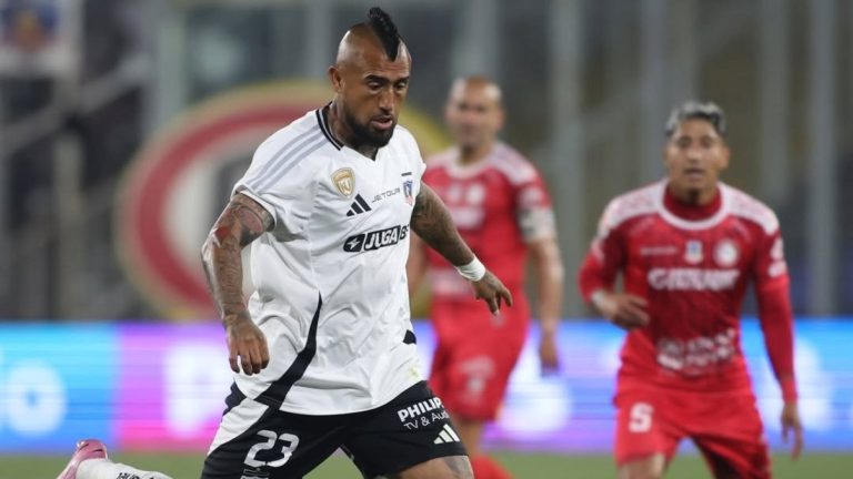 Pese a golear a La Calera: La mala noticia que Arturo Vidal le entregó a Colo Colo