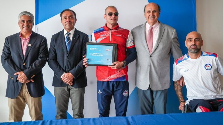 Itaú IRONMAN 70.3 Pucón 2026: Club Deportivo UC abre cupos gratuitos para deportistas con discapacidad