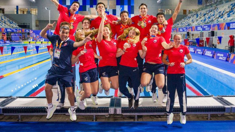 Juegos Bolivarianos 2025: Team Chile de Natación cierra soñada semana con 20 medallas
