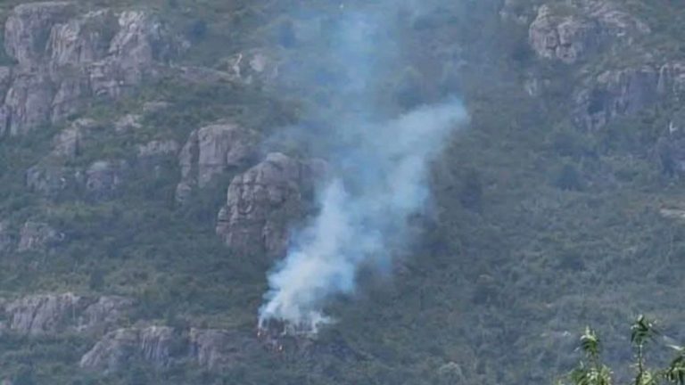 Senapred levanta Alerta Roja por incendio forestal tras caída de un rayo en Futaleufú