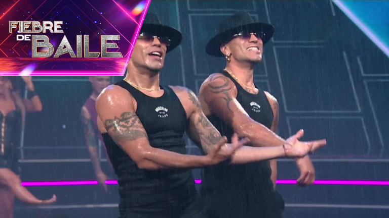 ¡TREMENDO WOW MOMENT! Los Power Peralta encendieron la noche con su intenso baile bajo la lluvia