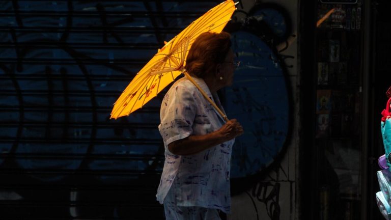 ¿Baja la temperatura el fin de semana? Así estará el tiempo en Santiago durante los próximos días