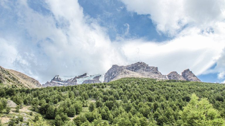 Aumentan a cinco los turistas fallecidos tras tragedia en Parque Nacional Torres del Paine
