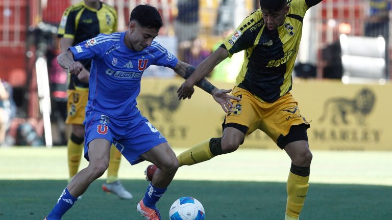 La U cortó la racha de victorias del campeón Coquimbo, pero se aleja del anhelado Chile 2