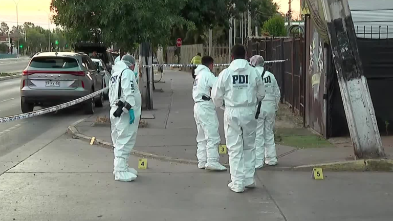 Balacera dejó un muerto y dos heridos en Estación Central: Investigan rencilla entre clubes