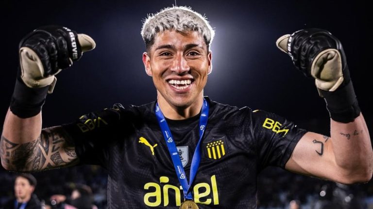 Colo Colo mira atento: Peñarol tomaría radical decisión con Brayan Cortés de cara al 2026