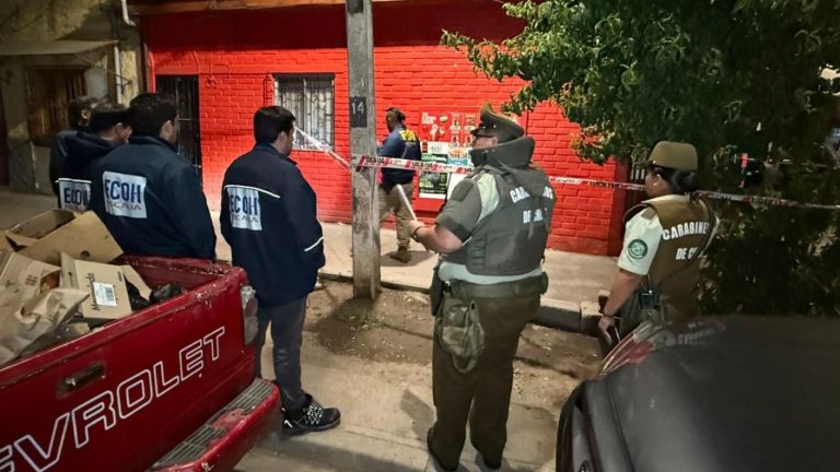 Individuos balean a comerciante que cerraba su local en Independencia y huyen en scooters