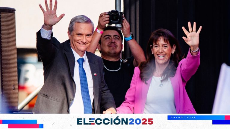Elecciones 2025: Quién es María Pía Adriasola, la esposa de José Antonio Kast