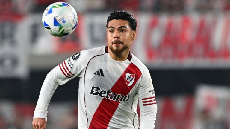 “No lo tiene pensado”: La razón por la que Paulo Díaz no retornaría al fútbol chileno