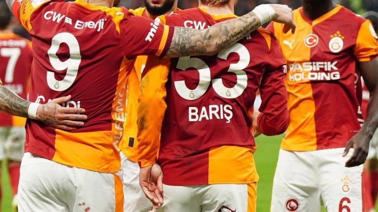 Investigación por apuestas deja a 14 futbolistas detenidos en Turquía: Hubo masivo operativo